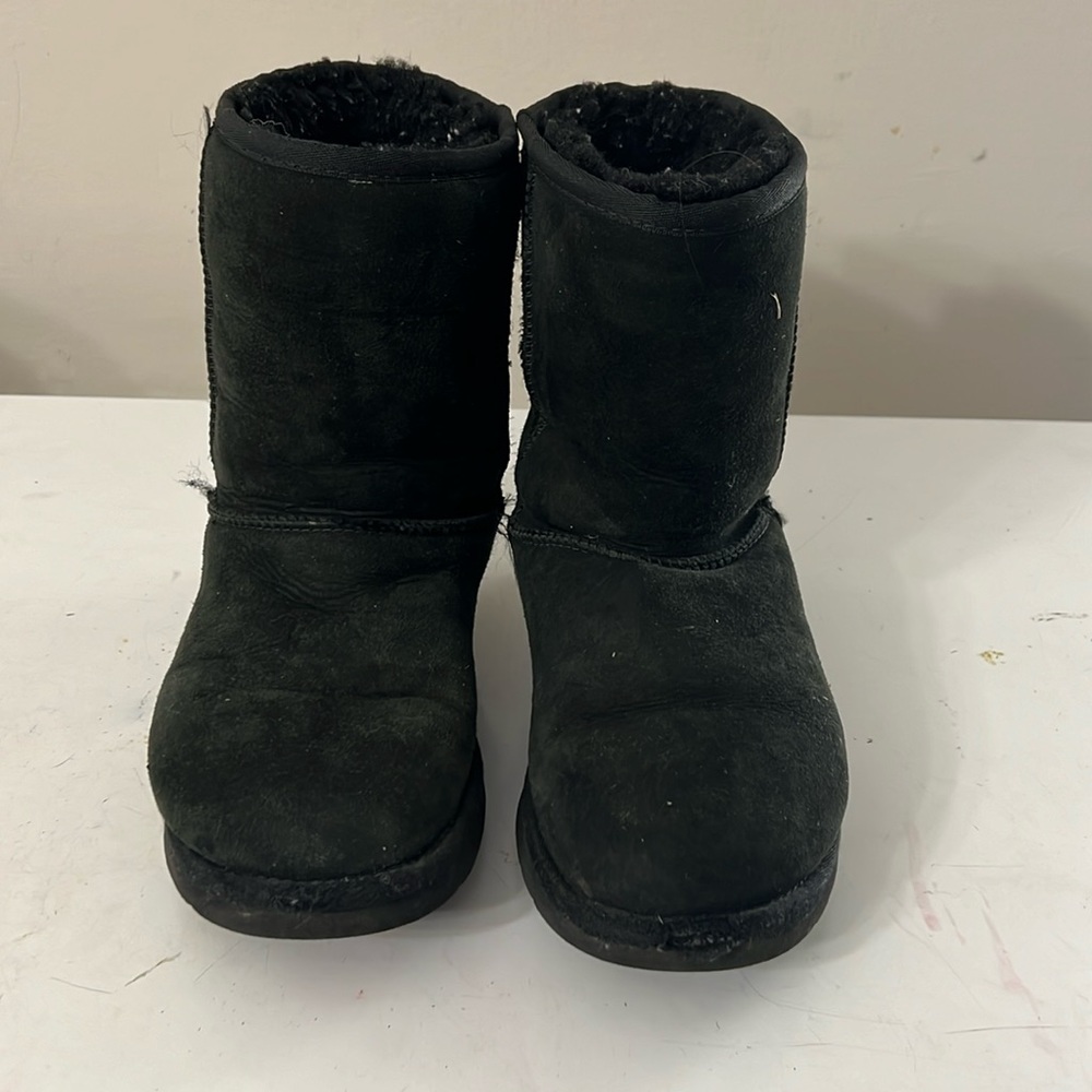 Ugg